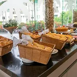 Flats Marulhos Resort by BMS